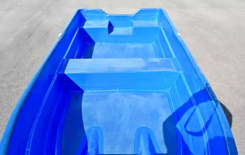 Стеклопластиковая лодка Neman-340 (тримаран) в Армавире