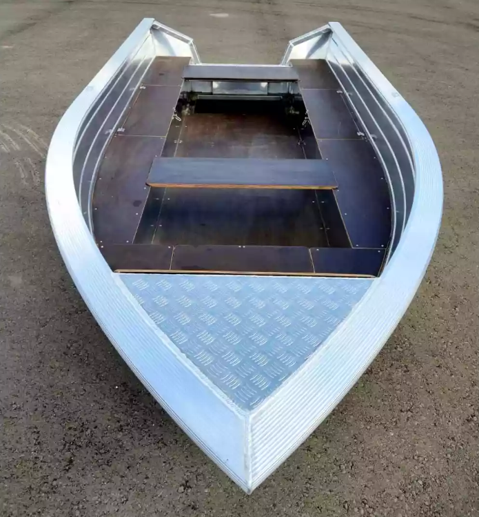 Алюминиевая лодка Неман-400 в Армавире