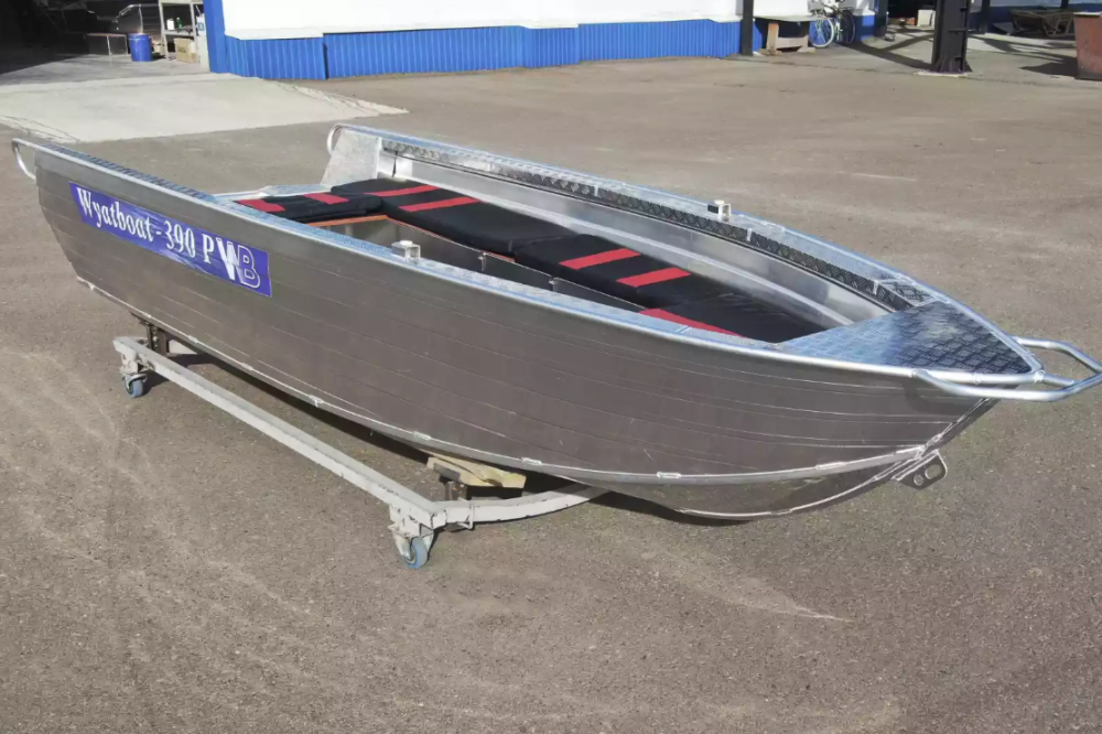 Алюминиевая лодка Wyatboat-390РМ увеличенный борт в Армавире