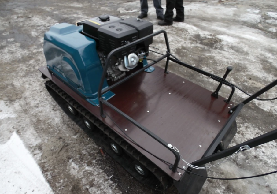 Мотобуксировщик AhtaR LR13 с реверс-вариатором Буран (задний ход) в Армавире