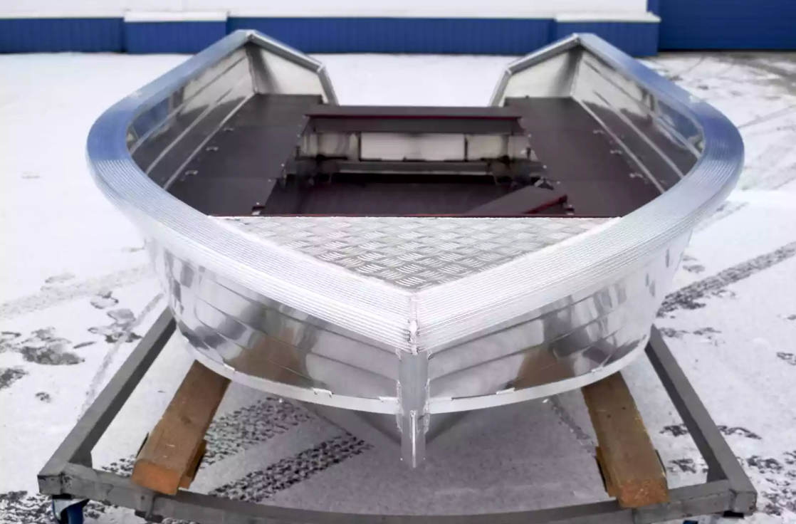 Алюминиевая лодка Неман-400 в Армавире