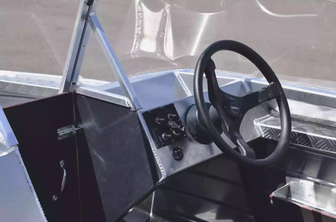 Алюминиевая лодка Wyatboat-390 DCM в Армавире