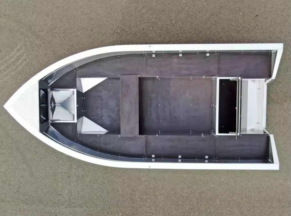 Алюминиевая лодка  Неман-420 в Армавире