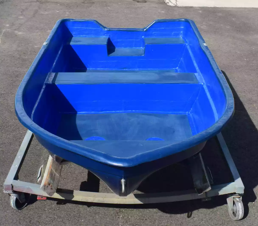 Стеклопластиковая лодка Neman-340 (тримаран) в Армавире