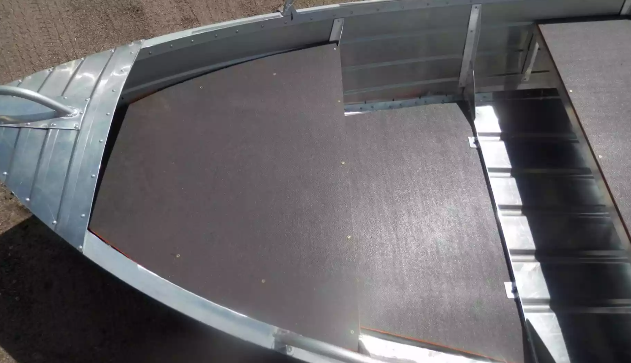 Алюминиевая лодка Вятка-Профи 32 в Армавире