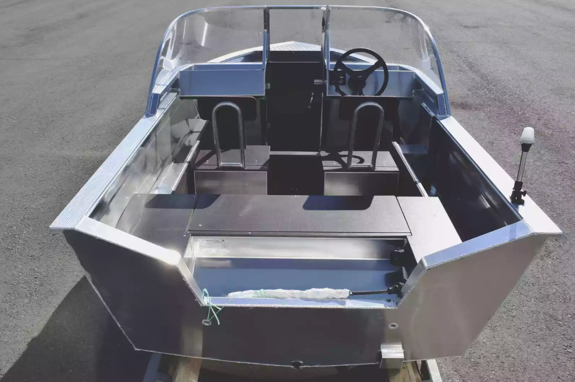 Алюминиевая лодка  Неман-400 DCM в Армавире