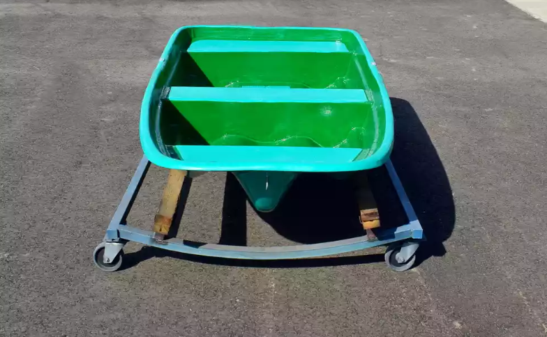 Стеклопластиковая лодка Старт (тримаран) в Армавире