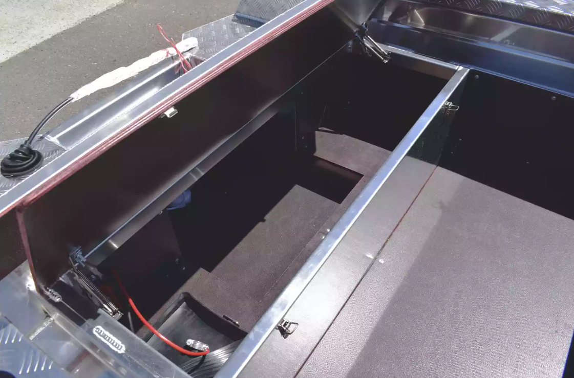 Алюминиевая лодка Wyatboat-390 DCM в Армавире