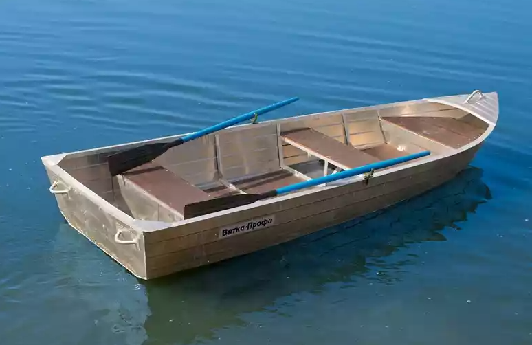 Алюминиевая лодка Вятка-Профи 32 в Армавире