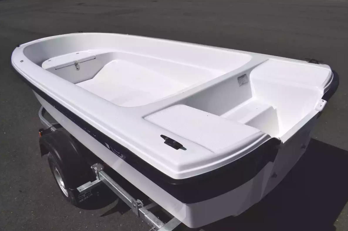 Стеклопластиковая лодка Wyatboat 430 тримаран в Армавире