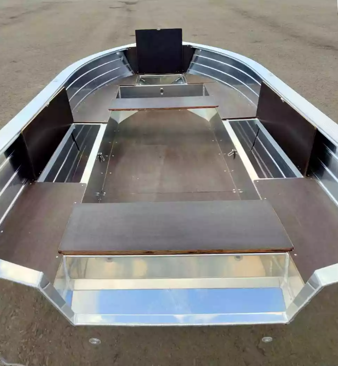 Алюминиевая лодка Неман-400 в Армавире