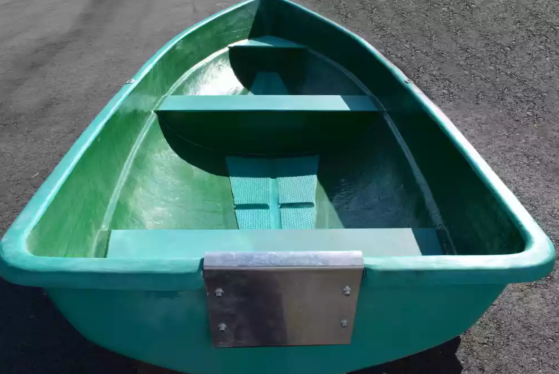 Стеклопластиковая Лодка Голавль в Армавире