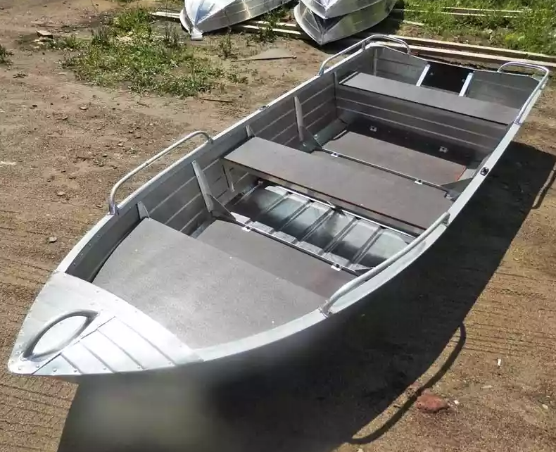 Алюминиевая лодка Вятка-Профи 37 в Армавире