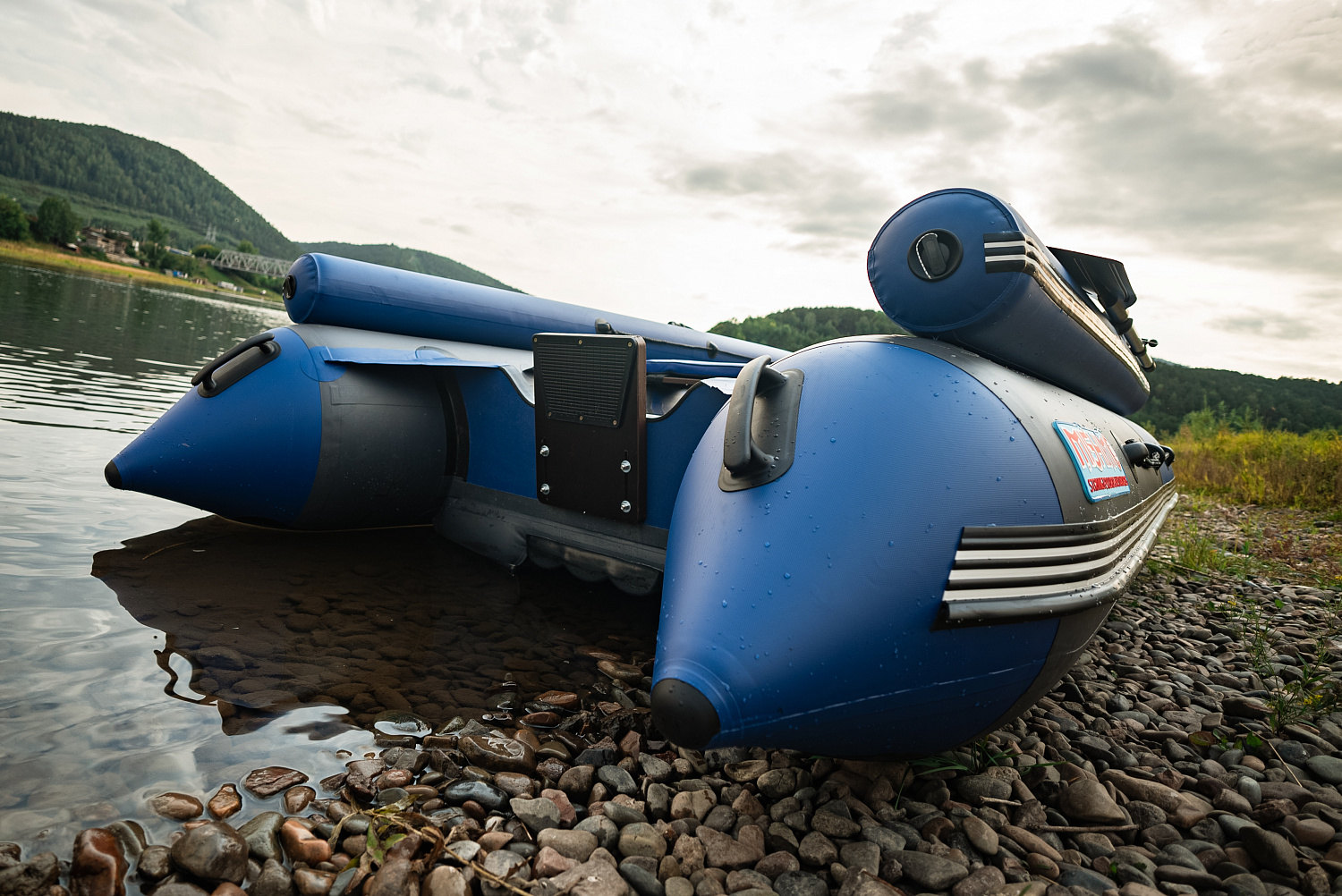 Лодка MISHIMO RIVER FJET PRO 430  под водомет в Армавире