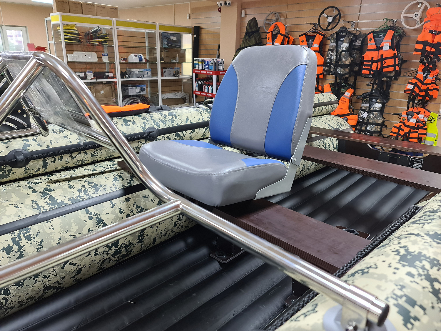 КРЕСЛО МЯГКОЕ РАСКЛАДНОЕ С ПОВОРОТНЫМ МЕХАНИЗМОМ ДЛЯ ЛОДОК в Армавире