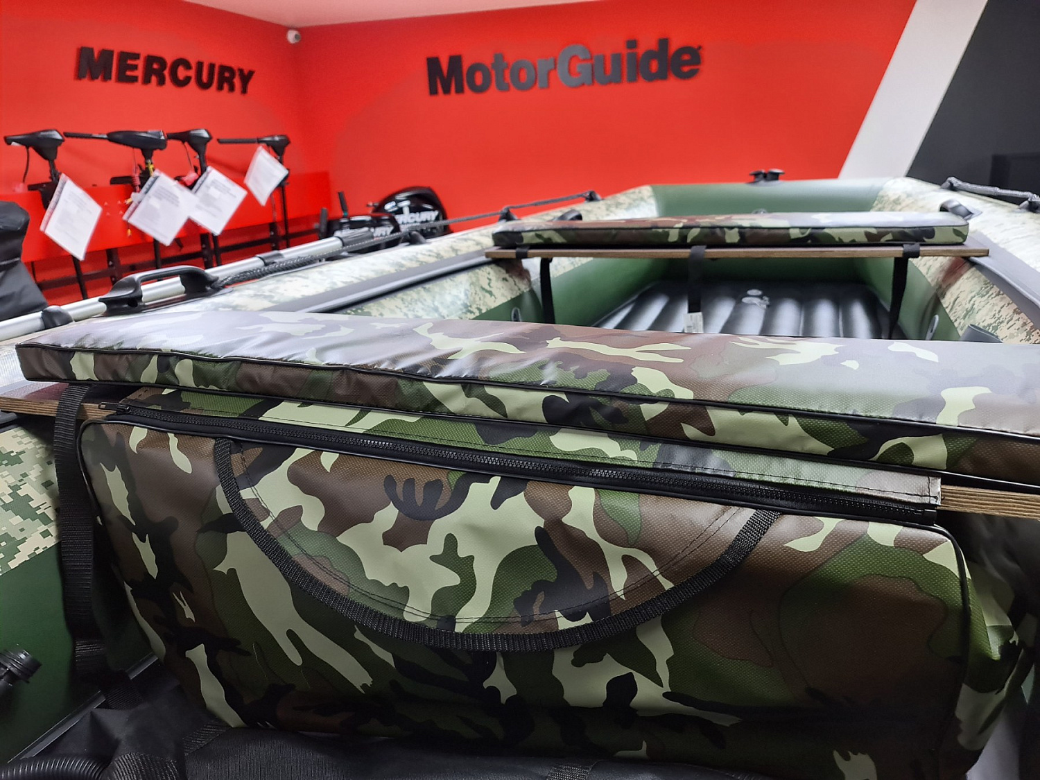 КОМПЛЕКТ МЯГКИХ НАКЛАДОК С СУМКОЙ ДЛЯ ЛОДОК 105Х20 КАМУФЛЯЖ в Армавире