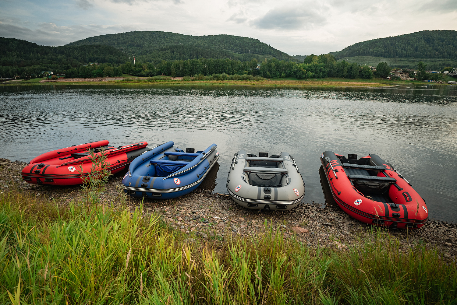 Лодка MISHIMO RIVER FJET PRO 430  под водомет в Армавире